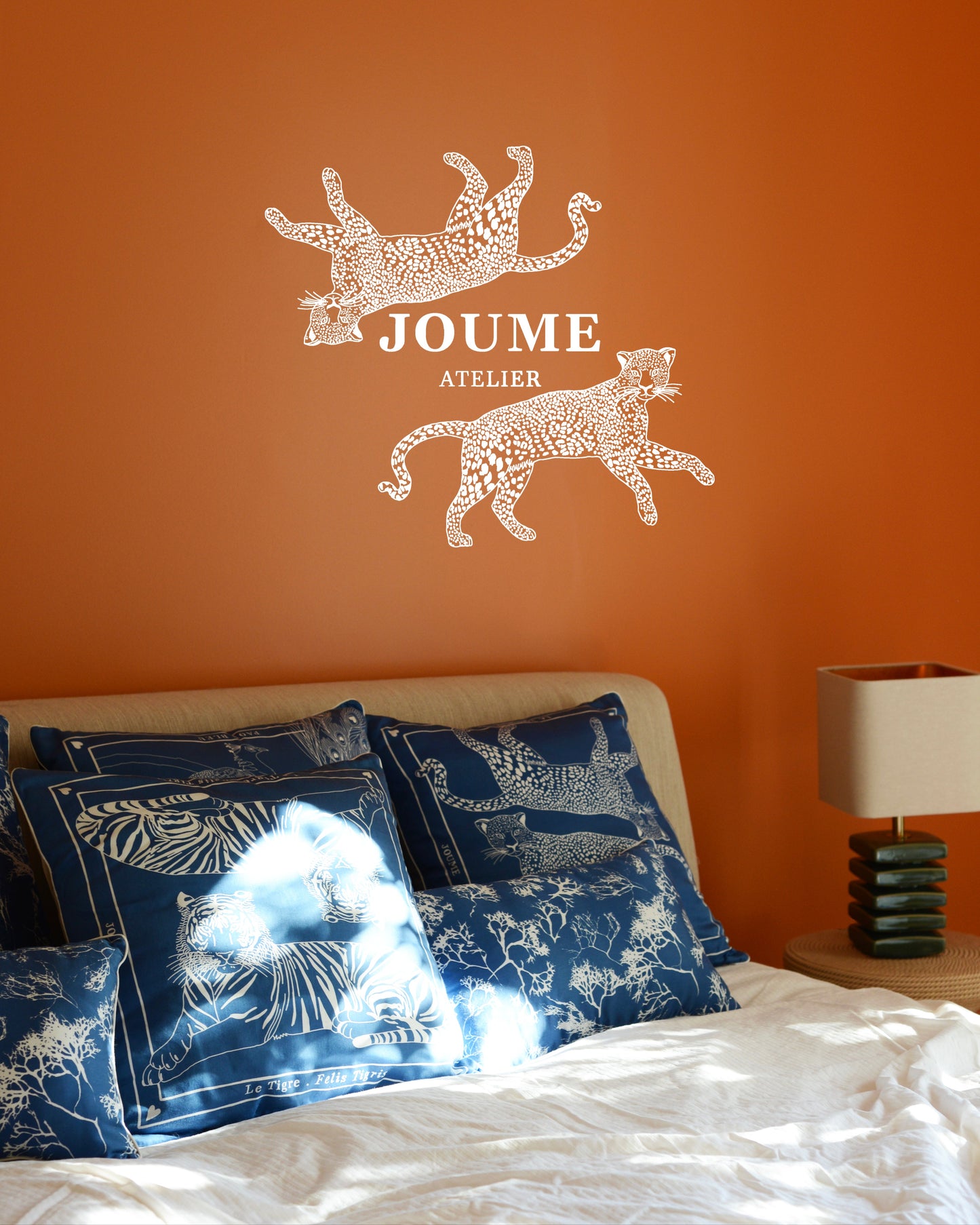 Cushion cover "LA PANTHÈRE mâle"