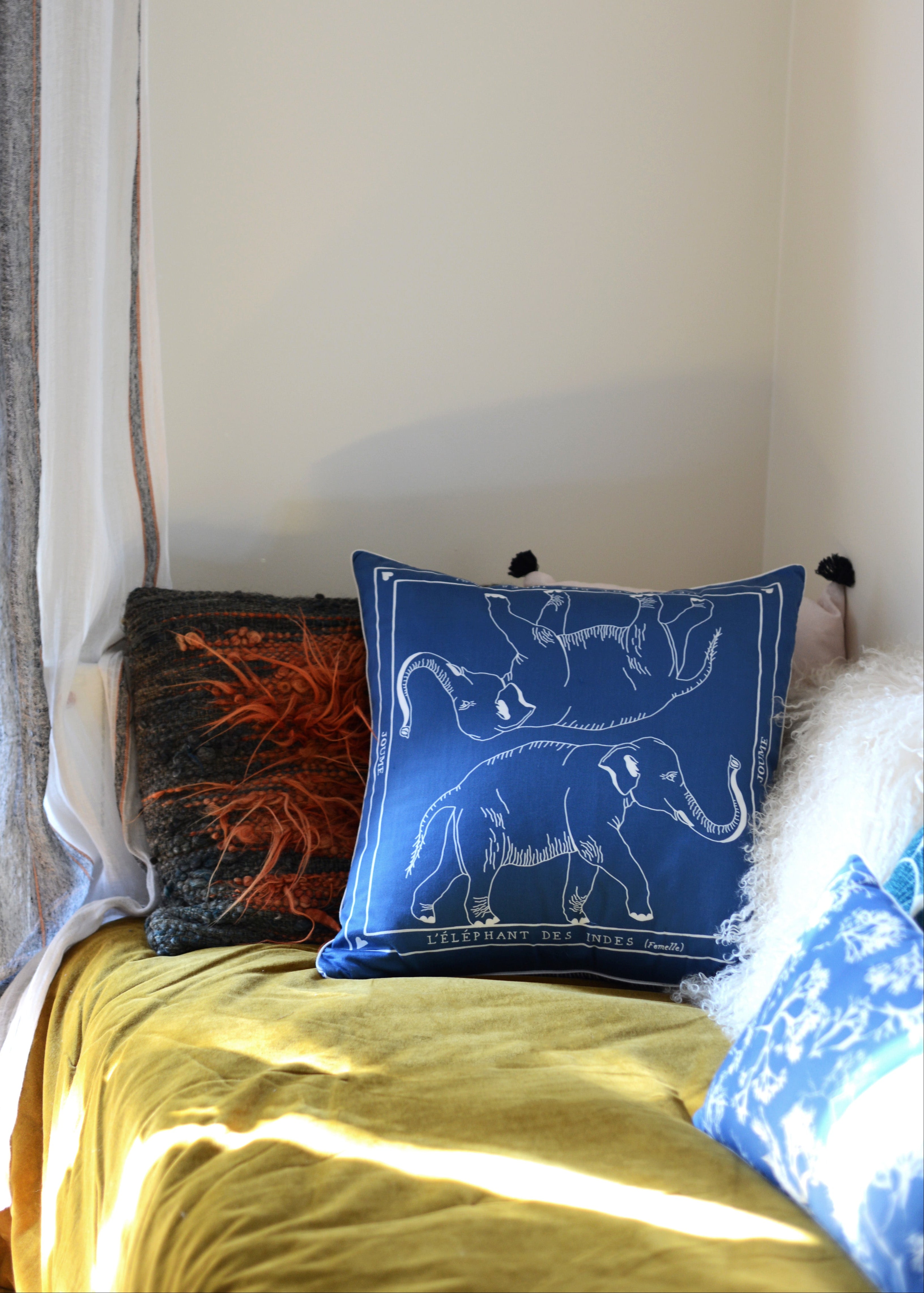 Housse de coussin "L'ÉLÉPHANT DES INDES"